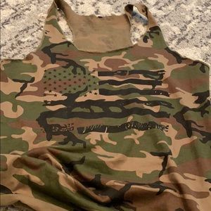 Camo tank